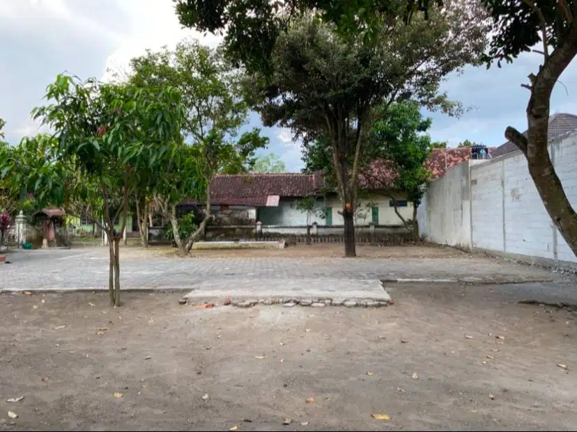 Tanah SHM Pekarangan dekat SMAN 1 Godean