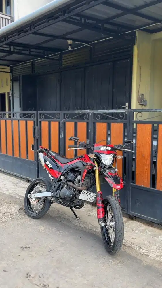 CRF 2020 SUPERMOTO