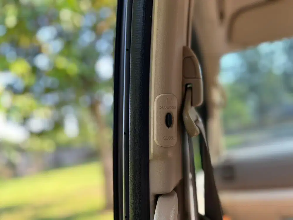 Nissan Serena 2009 Bensin