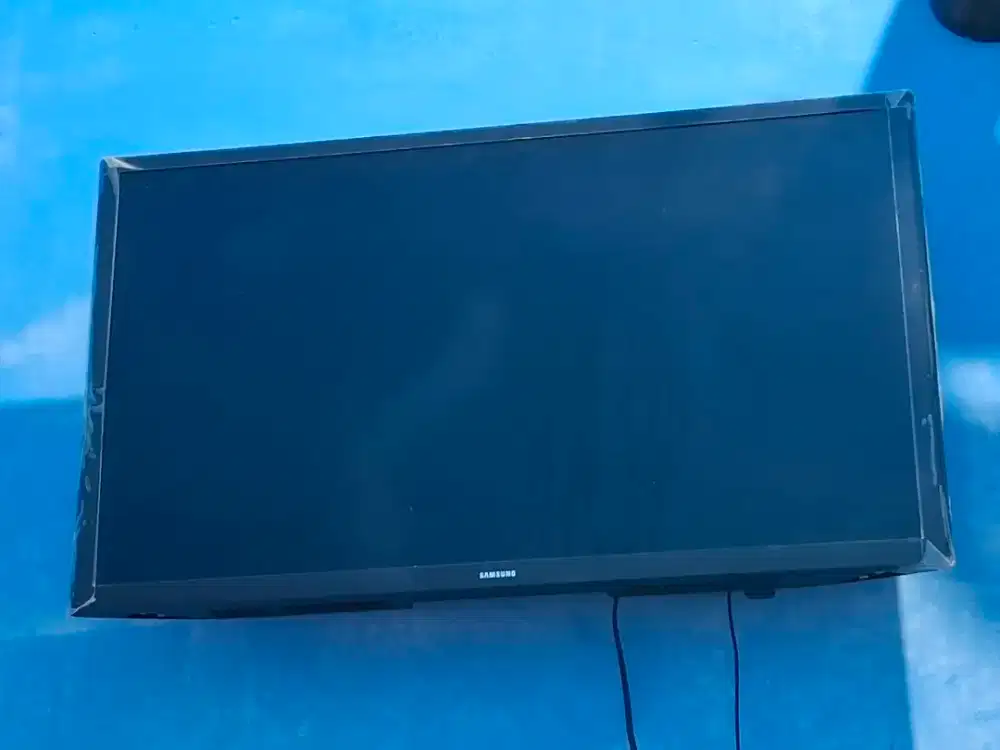 LED SAMSUNG SMART TV 33H4001