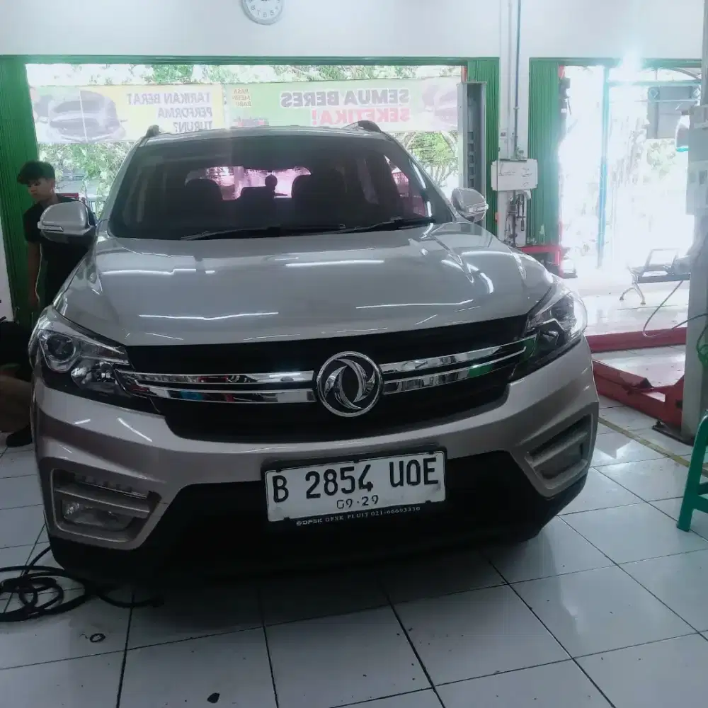 DfSK glory 560 1.5 AT silver