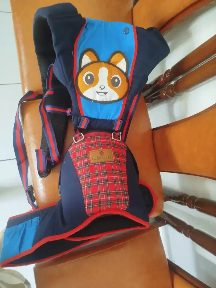 Gendongan baby ransel dan hipseat