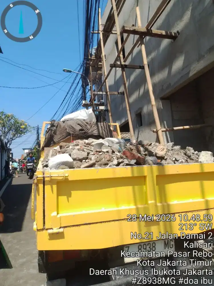 Jasa buang puing dan sampah