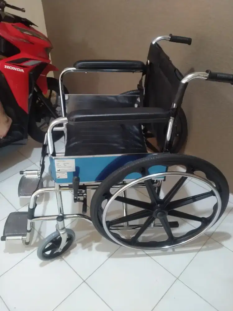 kursi roda like new