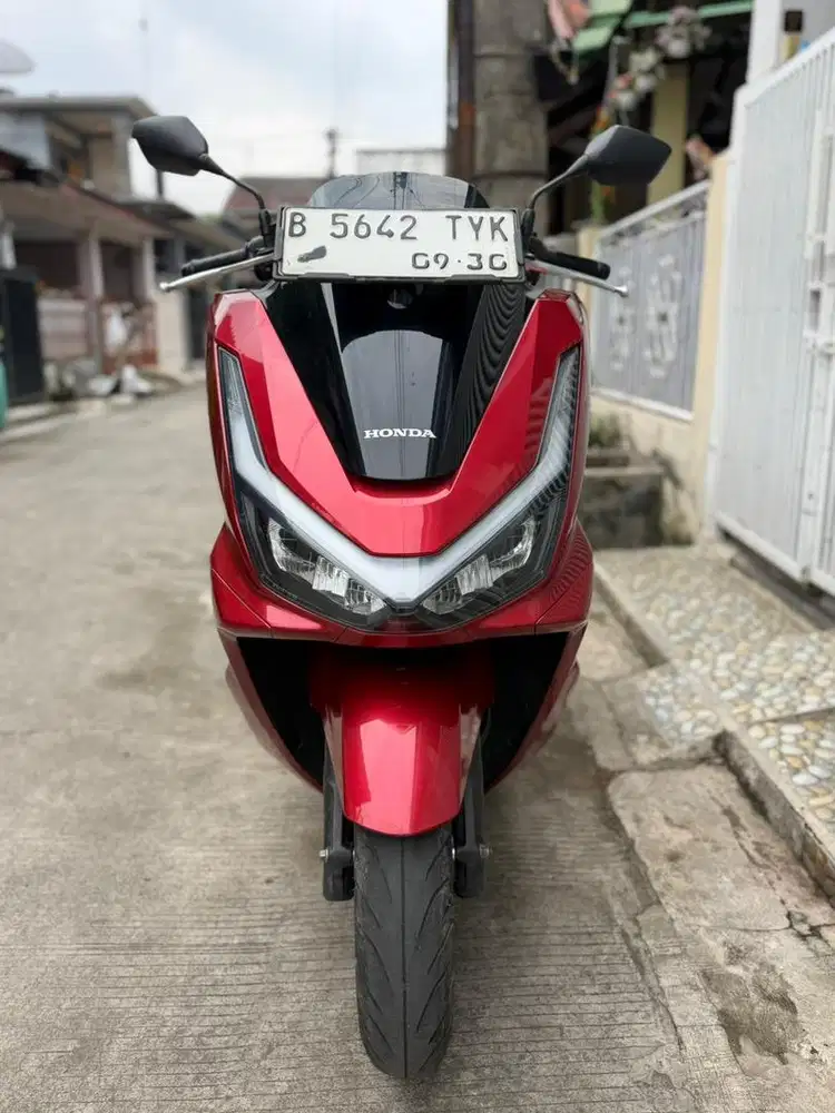 Honda pcx merah 2025
