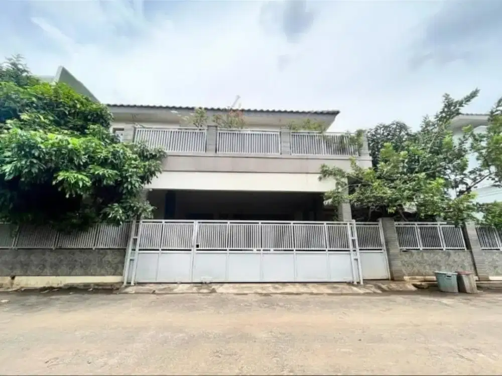Dijual cepat rumah full furnished siap huni jakarta timur shm