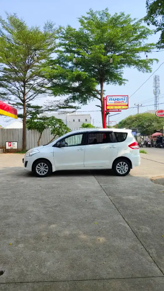 MAZDA VX-1 V 1.4 MT KEMBARAN  ERTIGA GL