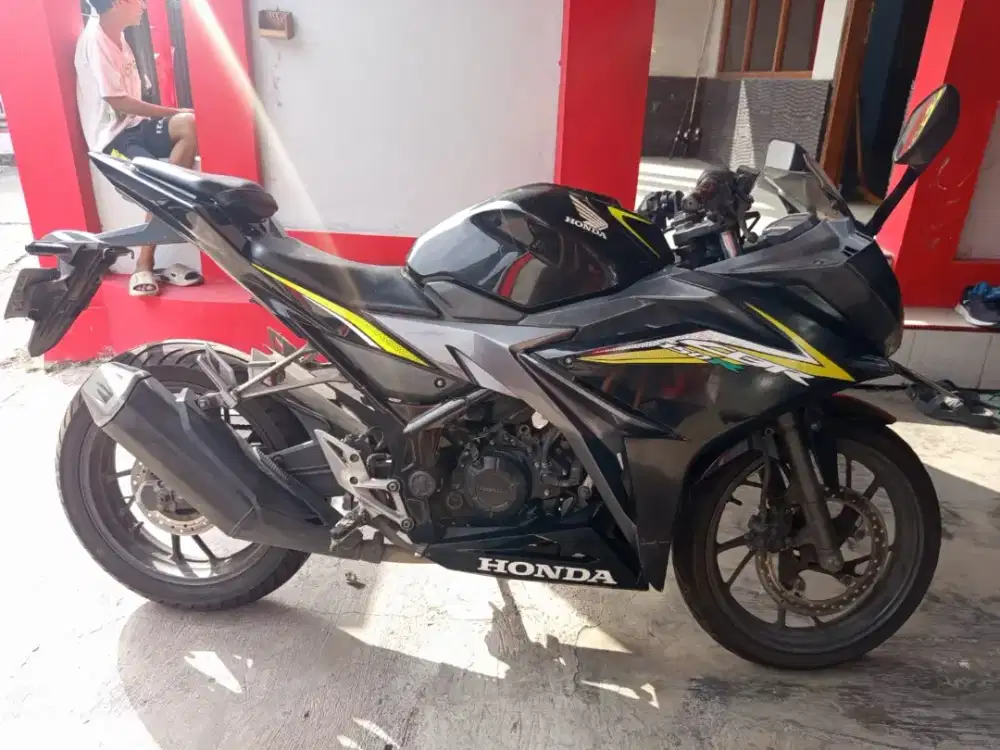 Dijual CBR 150R 2016
