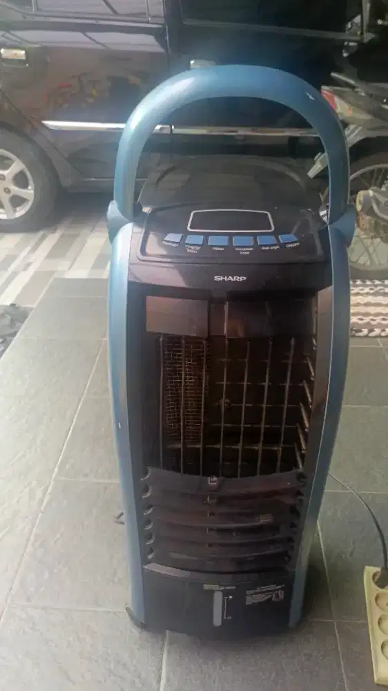 KIPAS ANGIN PORTABLE (SHARP AIR COOLER)