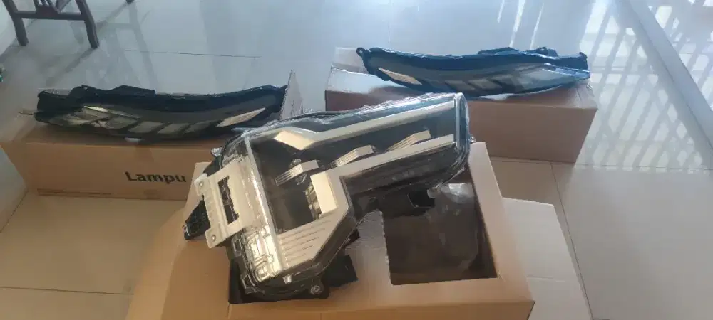 Copotan lampu headlamp pribadi xpander ultimate 2024