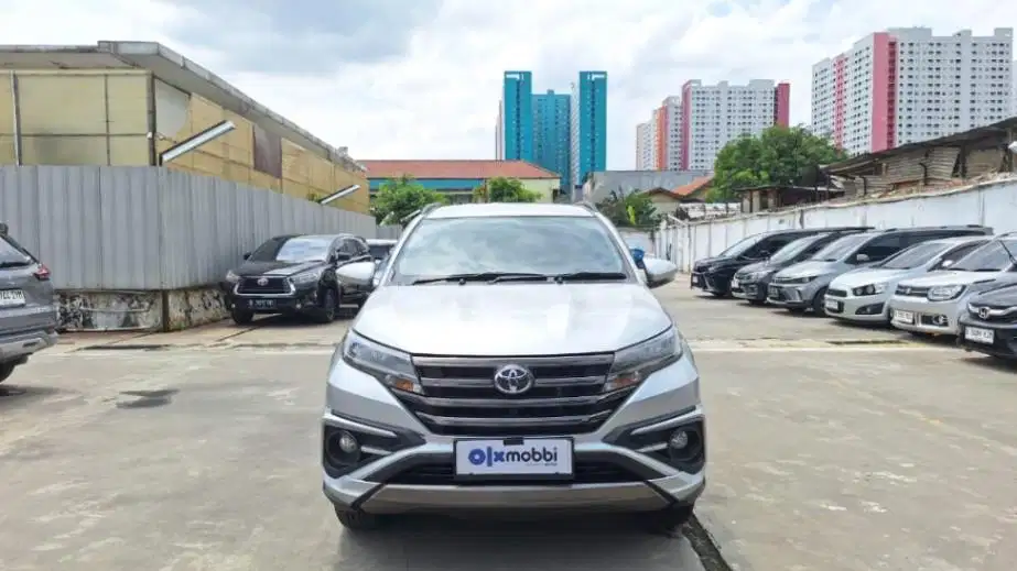 DP MURAH - Toyota Rush 1.5 S GR Sport Bensin-AT 2022 Silver