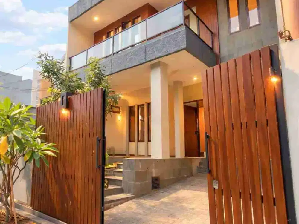 Di Jual Rumah Baru Minimalis Posisi depan Taman masuk komplek di Kelapa Gading Jakarta Utara
