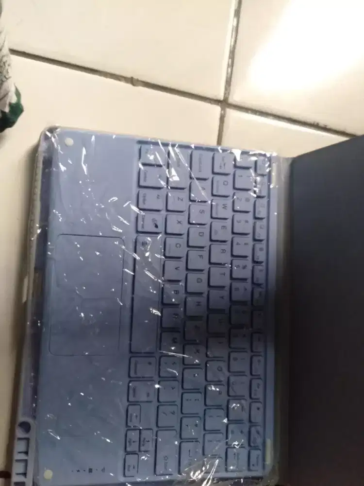 KEYBOARD DAN COVER TABLET REDMI 2