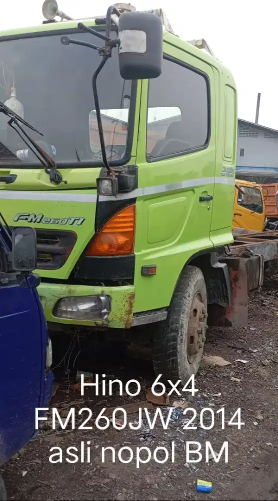 Kabin chassis Hino 6x4 FMW60JW 2014 pajak telat 2 thn