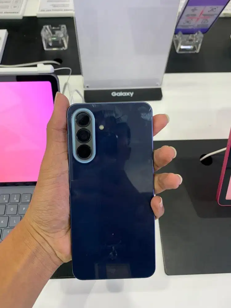 Samsung galaxy A57 5 G