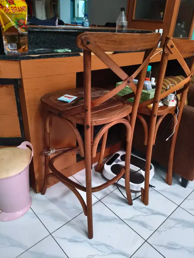 Kursi Bar / Bar stool material kayu solid (jual 1 set 6 unit)