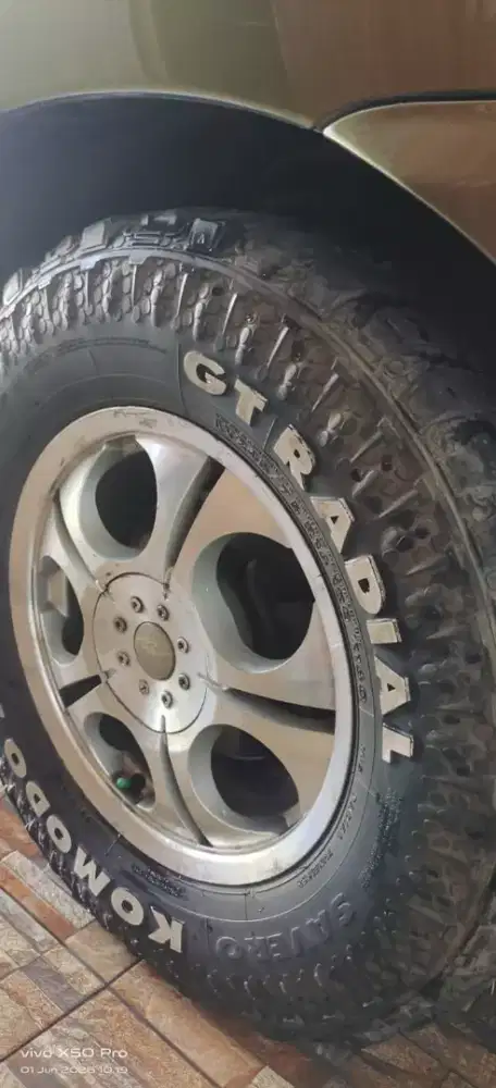 Ban off road masih tebal