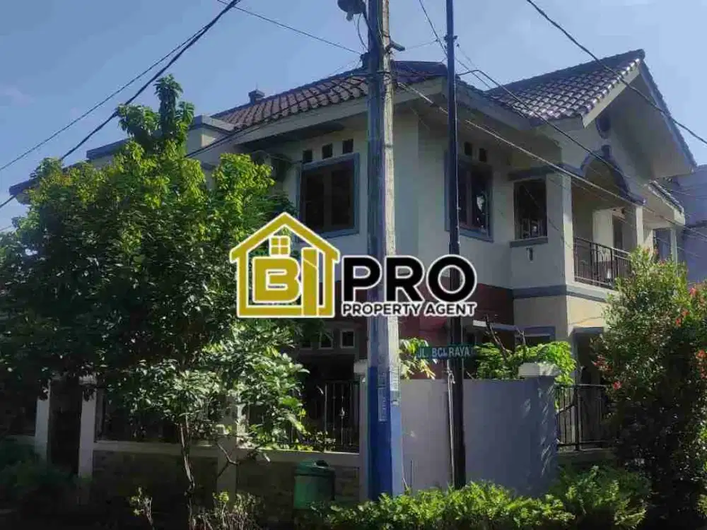 rumah megah paling depan cluster hoek