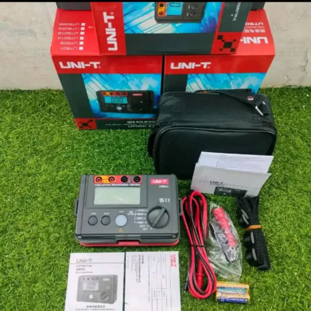Dijual tester resistansi isolasi UNI-T seri UT500
