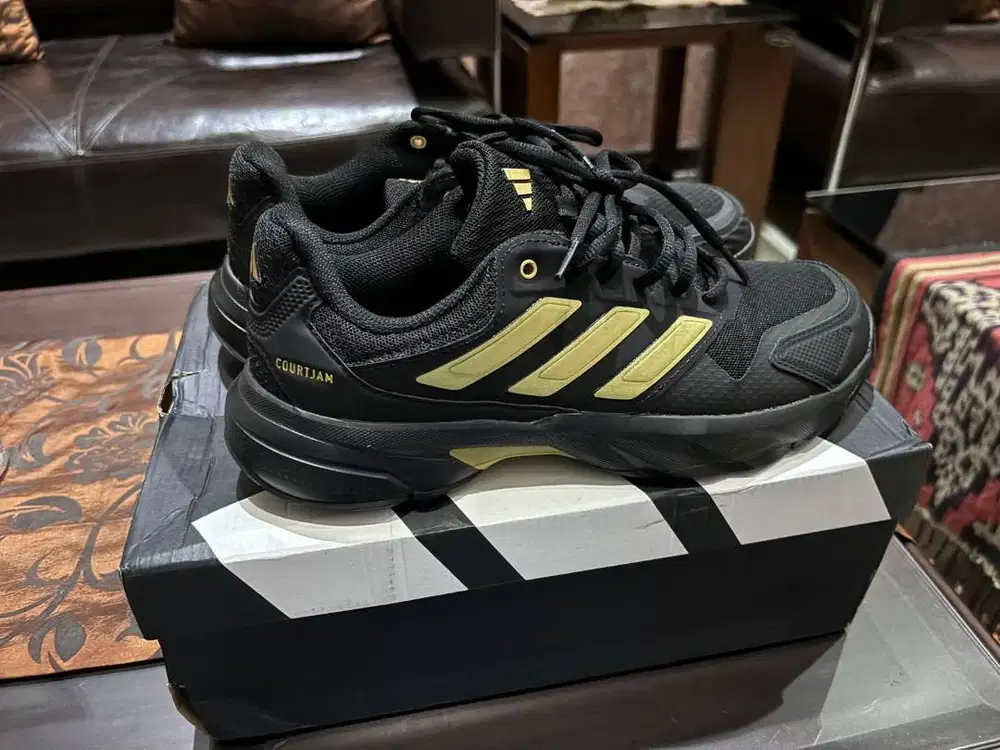 Sepatu Tennis Adidas Courtjam Control 3 Hitam / Black