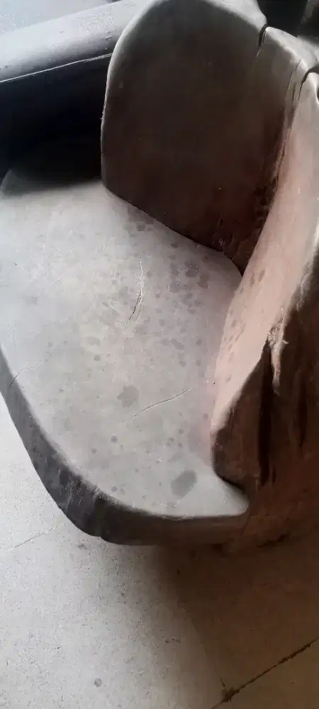 Meja & kursi Ukir