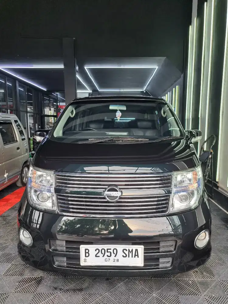 NISSAN ELGRAND 2008 HWS 2.5 AUTOMATIC ( BLACK LEATHER )