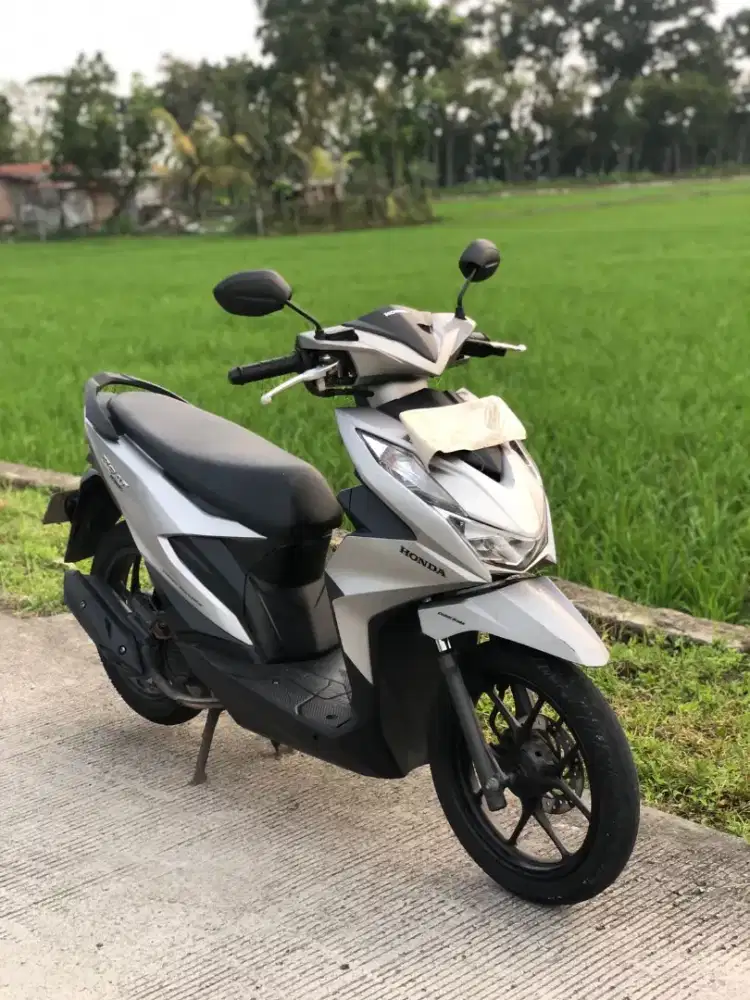 HINDA BEAT  DELUXE CBS ISS TAHUN 2021