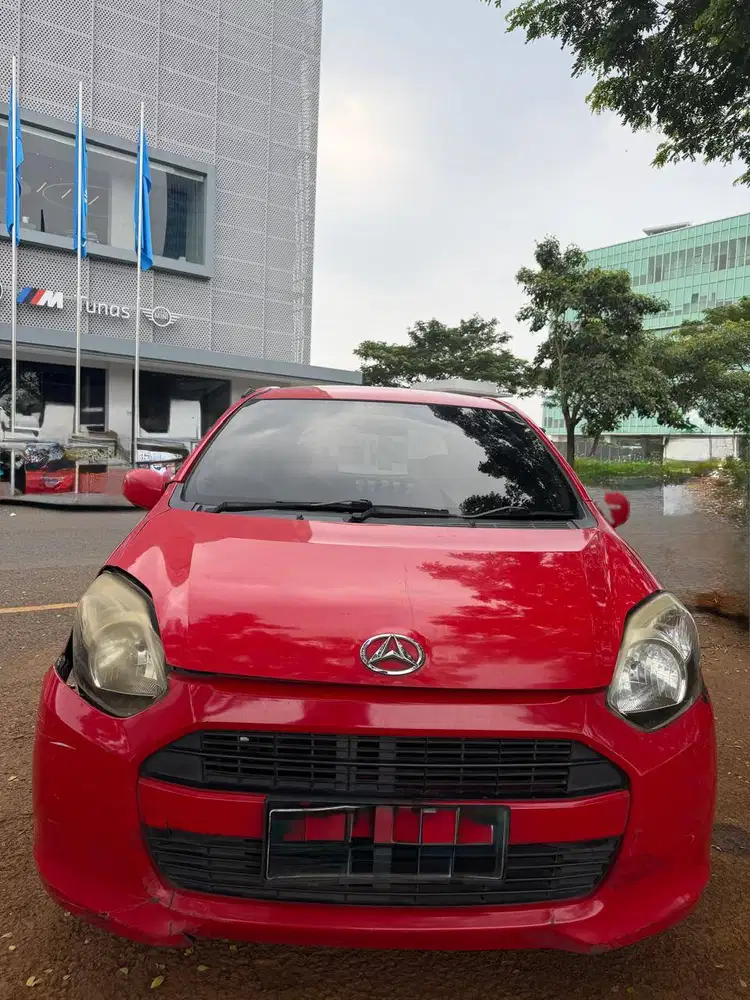 MOBIL IRIT & MURAH DAIHATSU AYLA MATIC 2015 DI BEKASI
