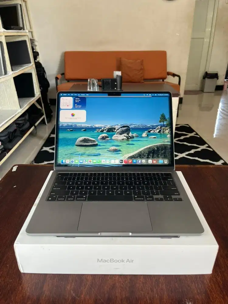 MACBOOK AIR 2022 M2 - RAM 8 SSD 256GB FULLSET
