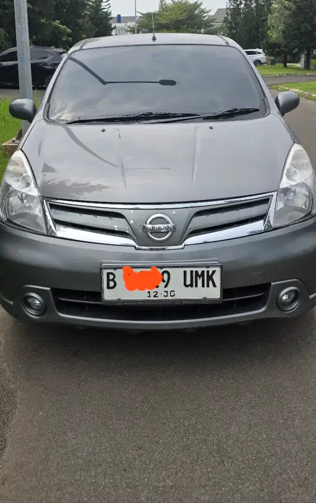 DIJUAL LIVINA XR 2011 AT RAWATAN KOMPLIT