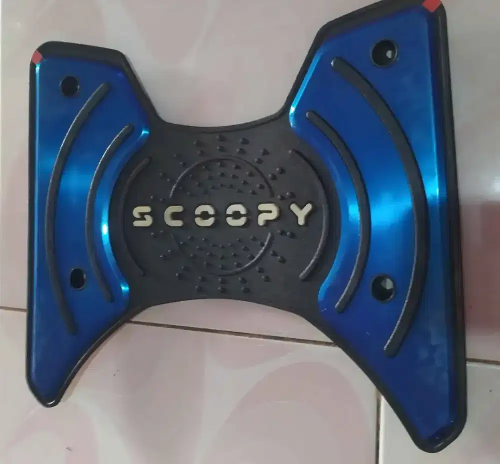 Karpet pijakan kaki Honda Scoopy 2026