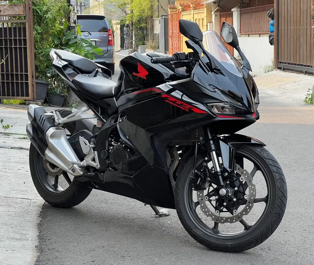 Honda CBR250RR facelift KM 2rb like new hitam 2023 cbr 250 rr 250rr