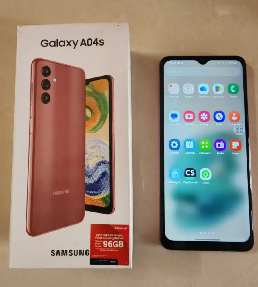 Samsung A04s Istimewa
