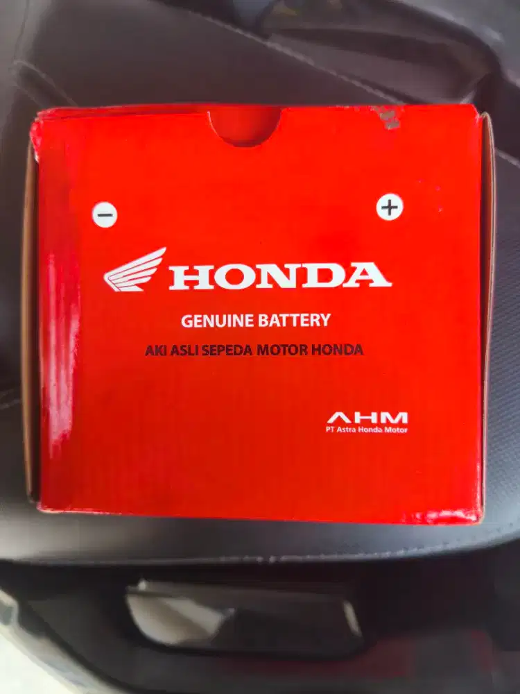 Aki Honda ADV 160