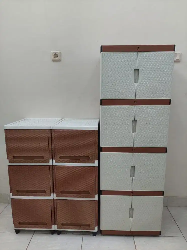 DIJUAL 3 LEMARI PLASTIK 4 SUSUN DAN 2 SUSUN UKURAN BESAR DAN KECIL