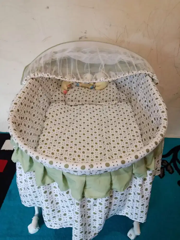 Box bayi / Baby bed Oval Pliko B 608 AN