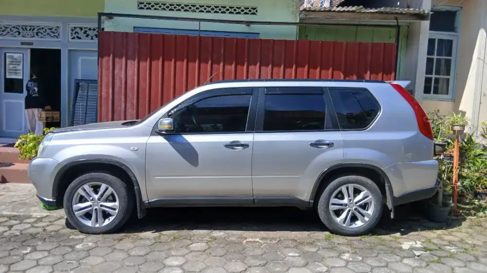 X TRAIL 2009 MANUAL ASLI JATENG