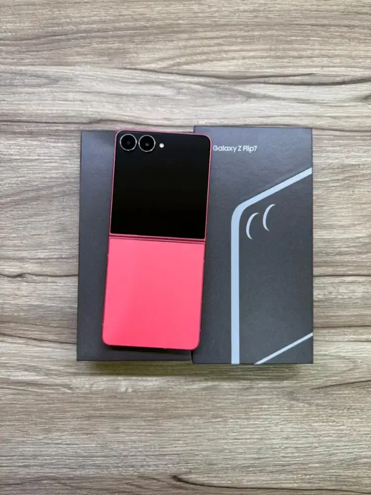 Samsung Z Flip 7 12/256GB Sein Garansi on