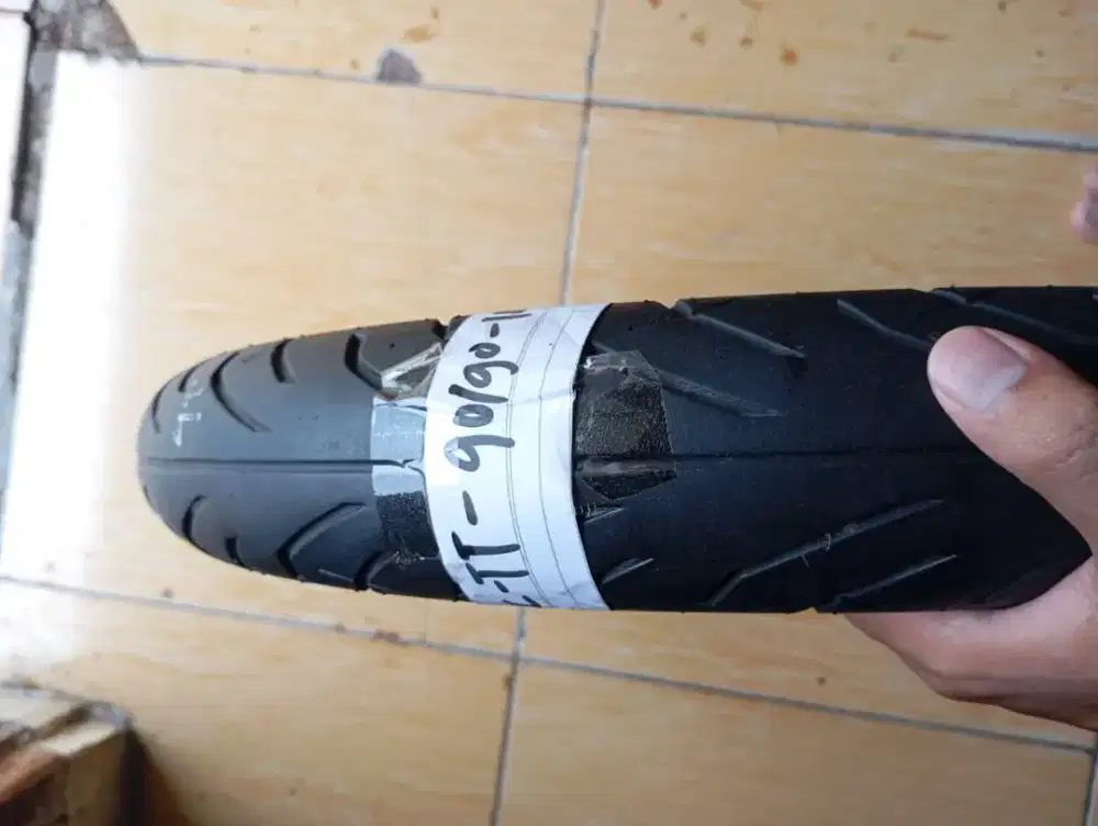 Ban bekas Non Tubeless free ban dlm dan pompa mini selama ada stok