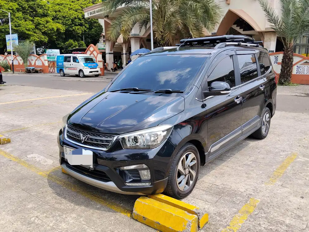 Wuling Confero S luxury low km