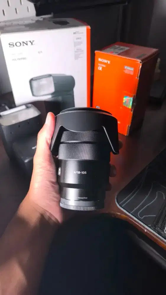 Lensa Sony 18-105mm F4 G OSS