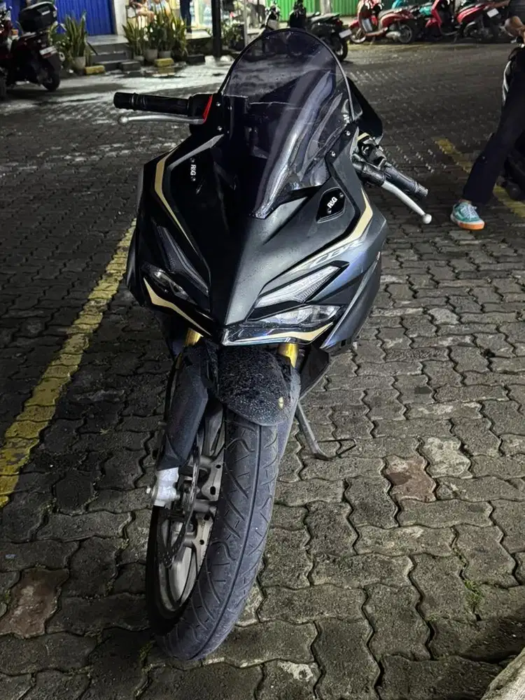 Di jual cbr 150 2024 km 5,000 an