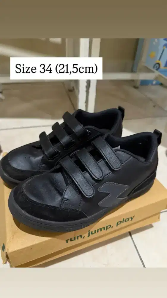 Sepatu STUVW Anak