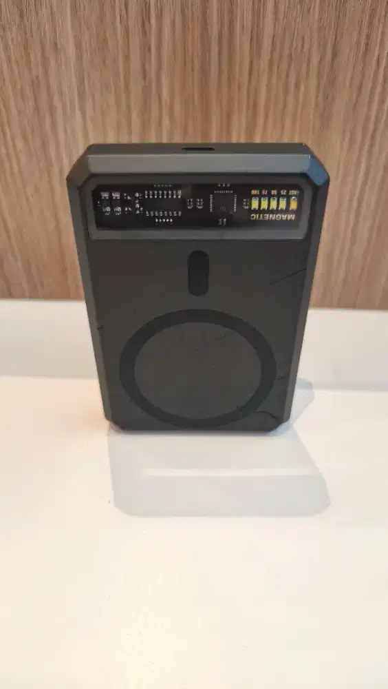 Kiip EW 54 Magnetic Wireless Powerbank Magsafe 20 W Fast 10.000 mah