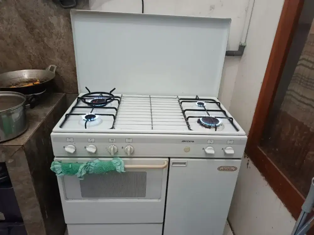 Kompor modena 4 tungku + oven