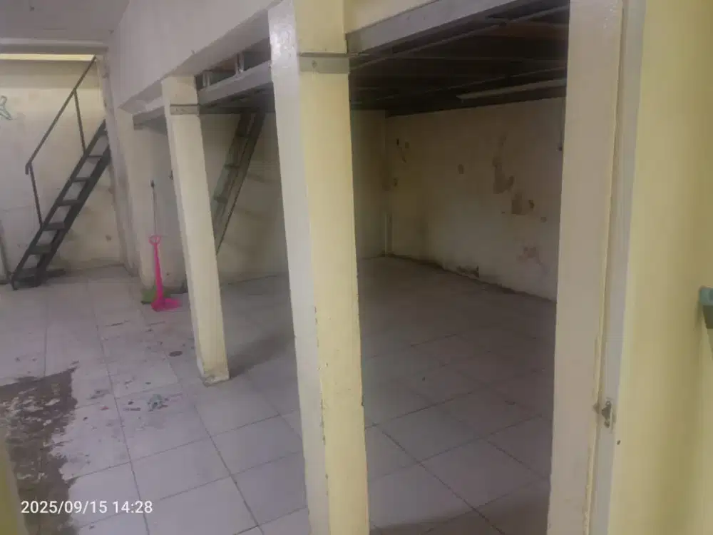 Disewakan tempat usaha 1,25 lantai di lokasi strategis Kelapa Gading