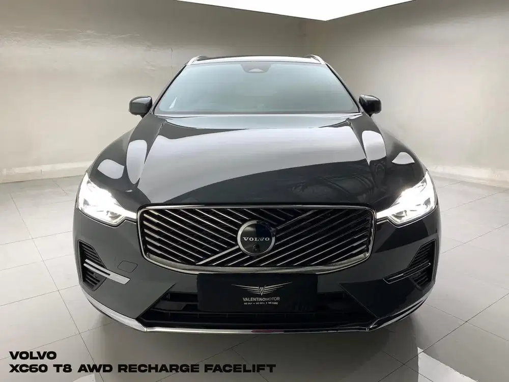 VOLVO XC60 T8 AWD RECHARGE FACELIFT 2025 GREEN ON LIGHT BEIGE