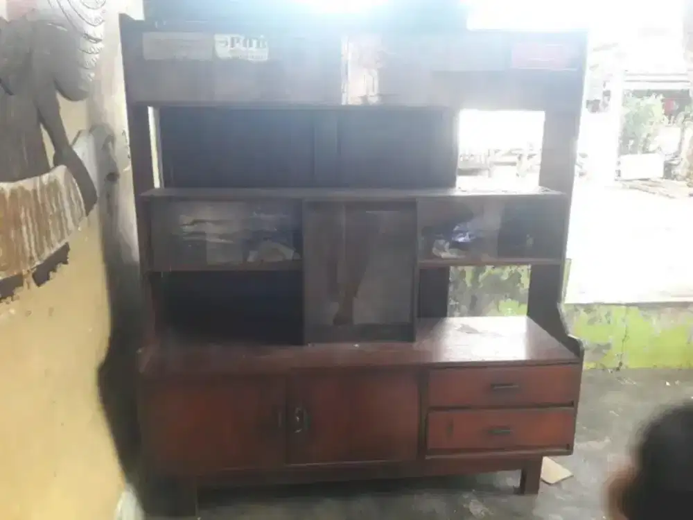 Buffet kayu jati asli lawasan usia 30 tahun !