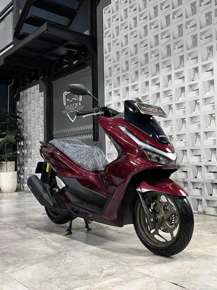 Stok Terbatas!!Honda PCX Roadsync 160 th 2025 - Ayu Mustika