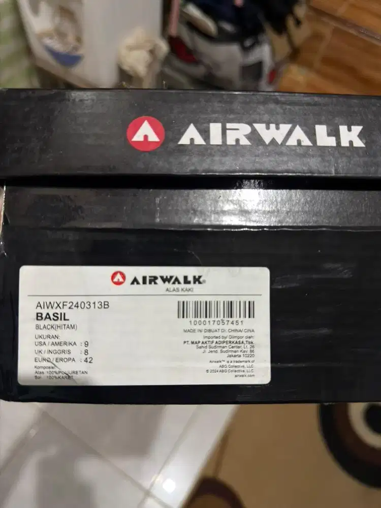 Sepatu Air Walk Kulit